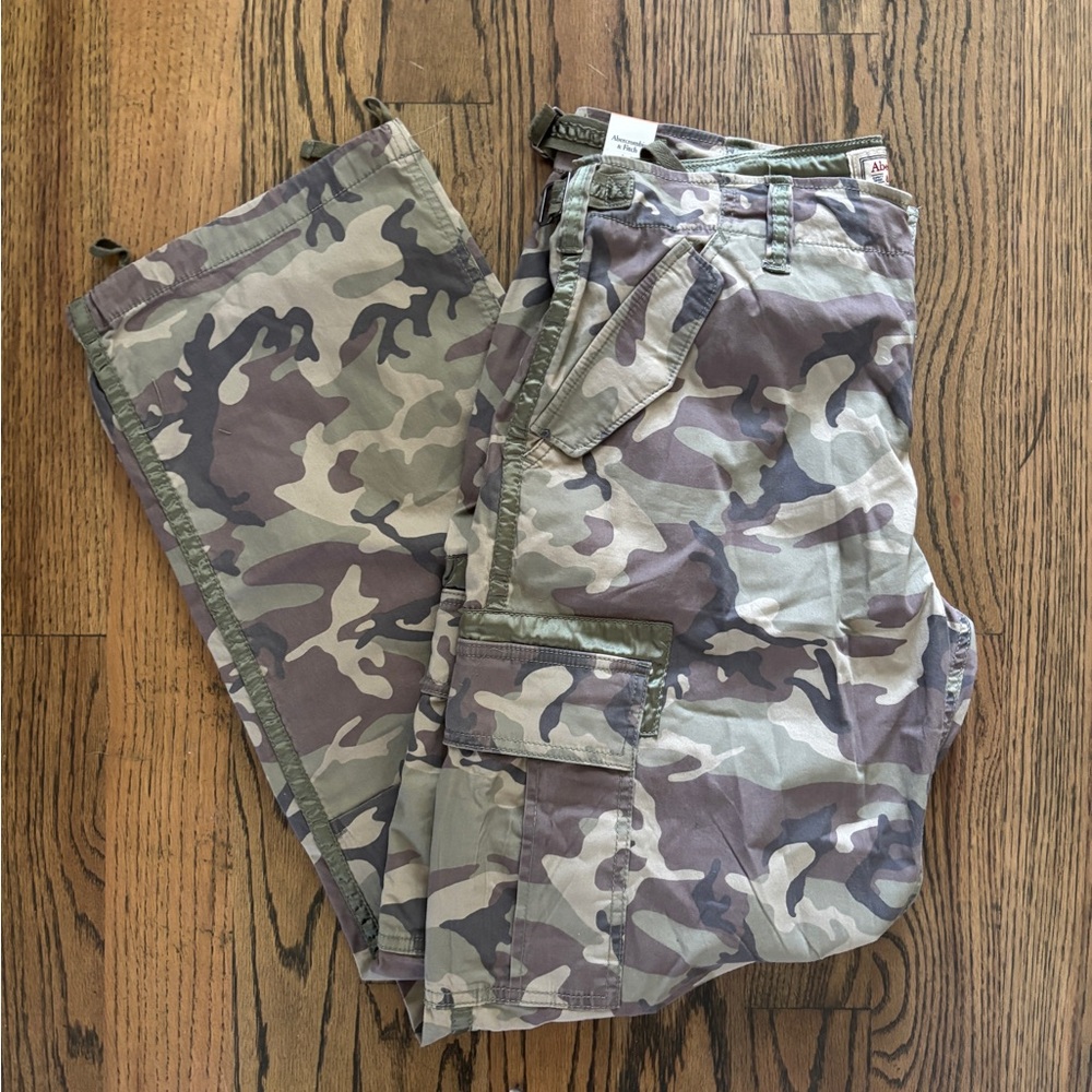 Abercrombie & Fitch Green Cargo Pants